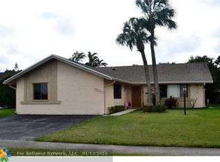 7520 SW 5th St, North Lauderdale, FL 33068