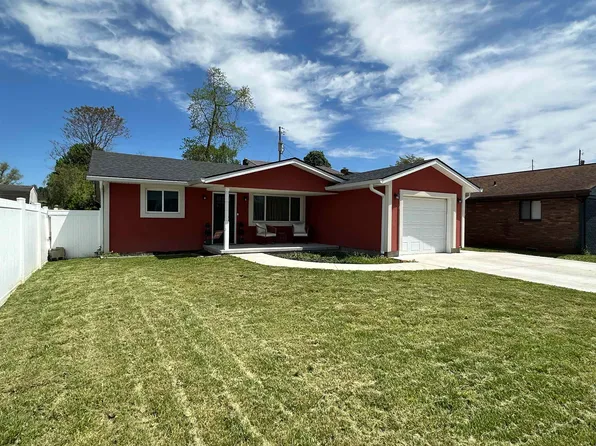 203 Mason St, South Pt, OH 45680