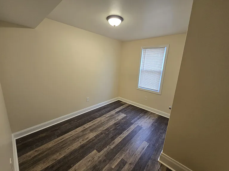 915 Macdade Blvd #2 — Photo 14