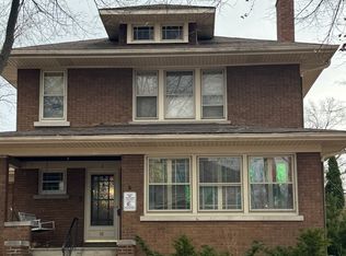 16 Manor Ct, Joliet, IL 60436