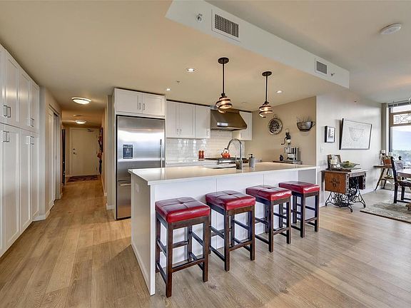3rd image of 485 Groves Ave #801