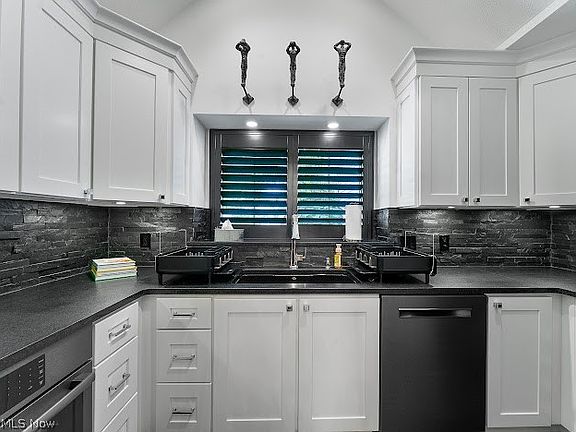 2nd image of 37 Fieldstone