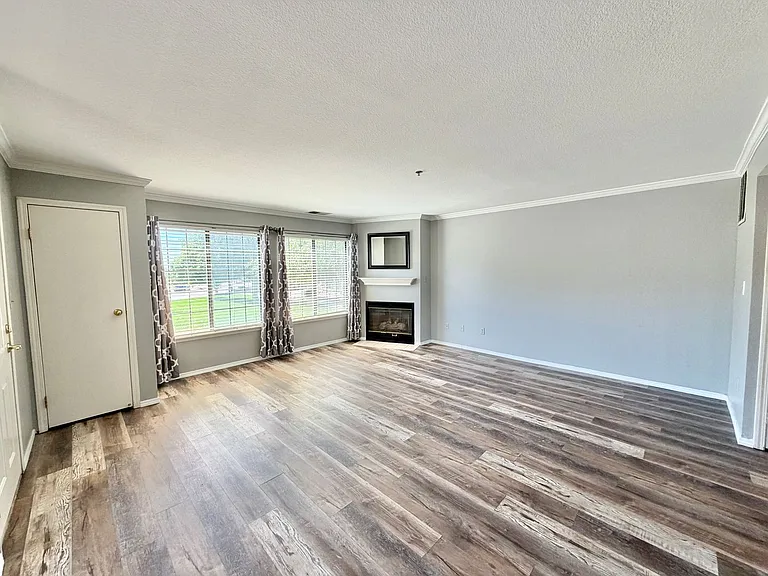 2130 Alicia Point #103 — Photo 11