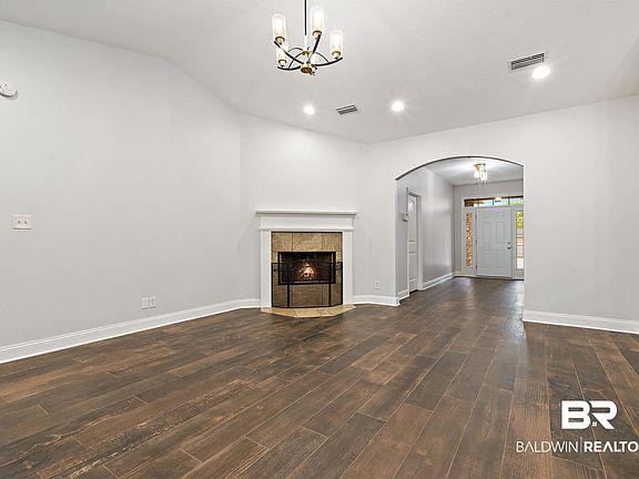 5th image of 9825 Sheree Dr