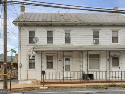 1162 W Main St, Valley View, PA, 17983