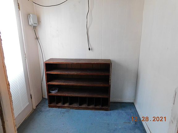 2nd image of 1118 E 10th St