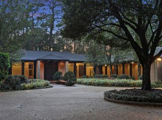 8877 Sandringham Dr, Houston, TX 77024