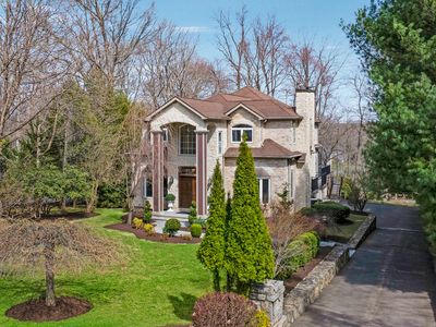 15 Skyview Drive, Stamford, CT, 06902