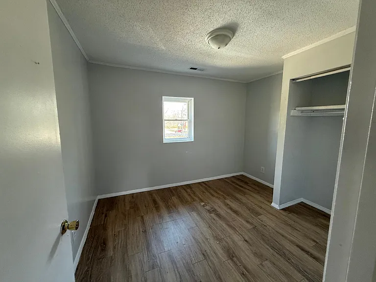 1703 Singleton St #C — Photo 6