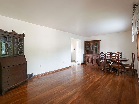5th image of 19 Armstrong St