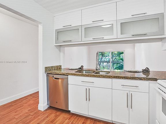 4th image of 7700 Camino Real #D-207