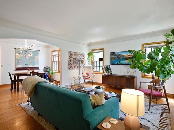 5th image of 5417 Chicago Ave