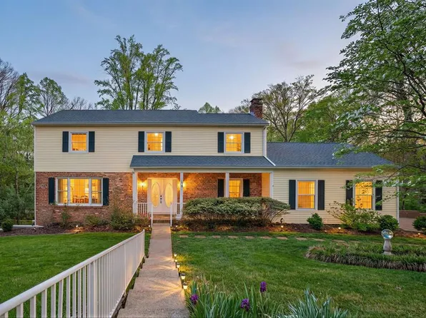 690 Valley Forge Rd, Cookeville, TN 38501