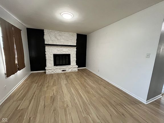 3rd image of 3420 Tiffany Dr
