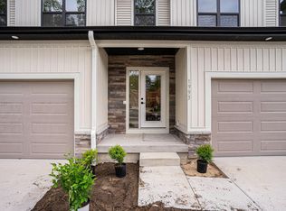 1988 S Shorewood Ln #22, Holland, MI