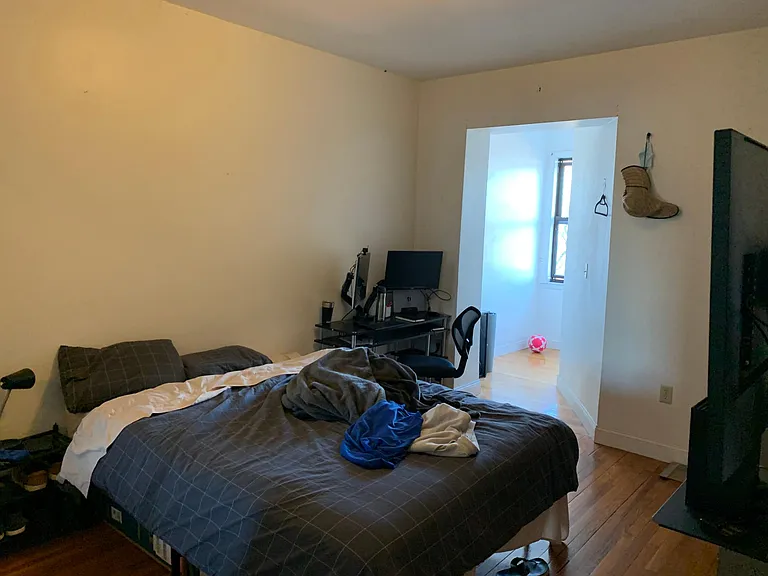 37 Egremont Rd #4 — Photo 6