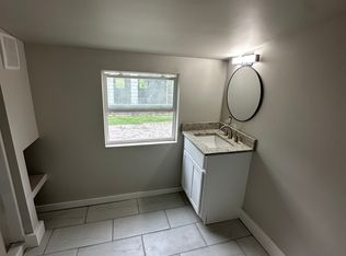 720 W North St APT 1, Kokomo, IN 46901