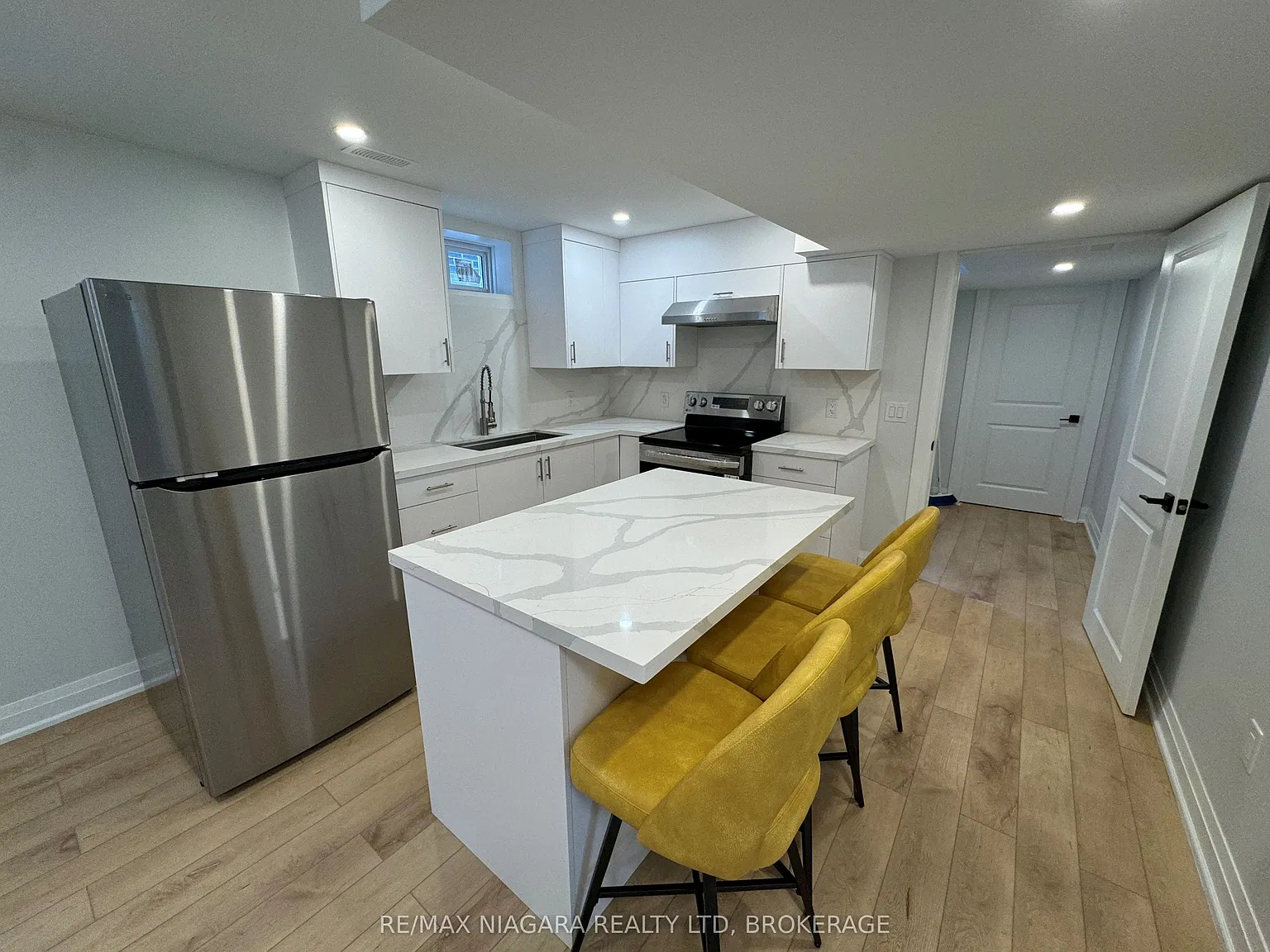 2 bed, $1,950 — Photo 4