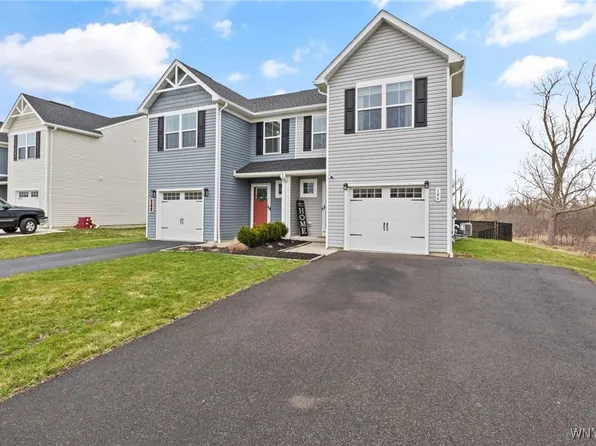 146 South Dr, West Seneca, NY 14218