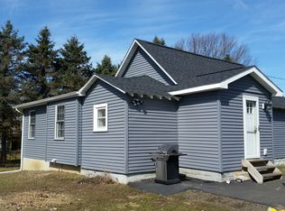 2441 Hemlock Rd, Eden, NY 14057