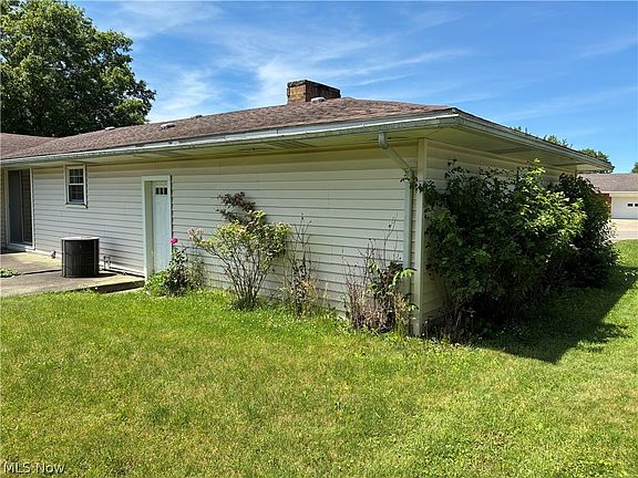 5th image of 1629 Woodland Dr