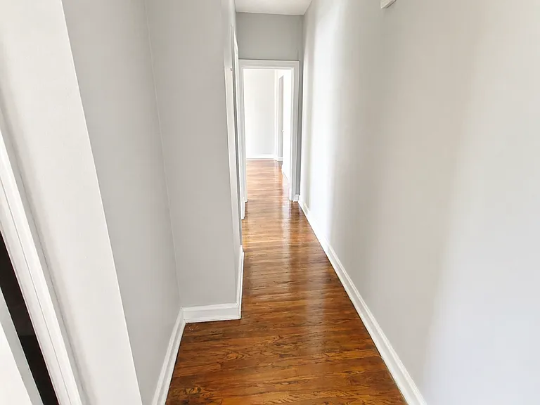 129 Schofield St #7A — Photo 4