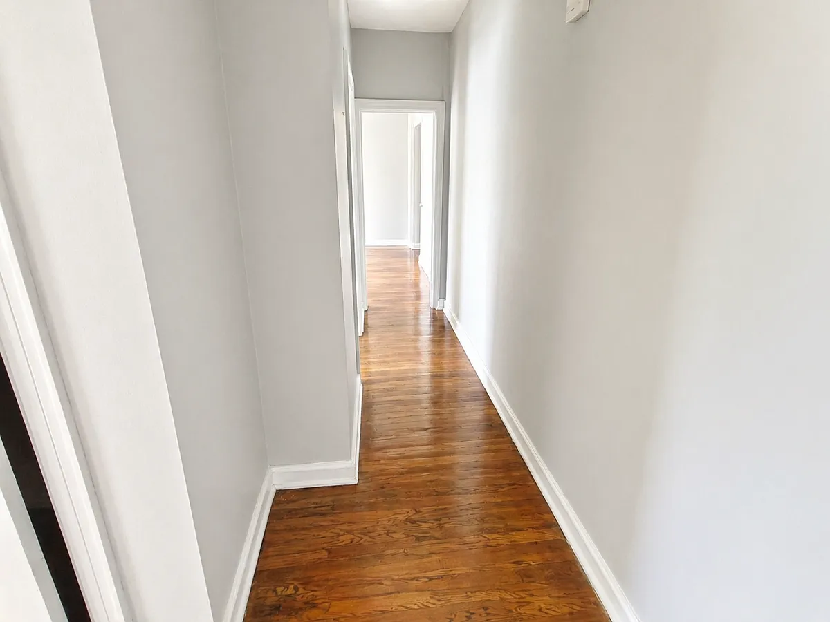 Building Photo - 129 Schofield St #7