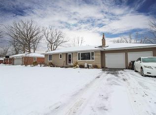 1930 Huntington Dr, Lima, OH 45806