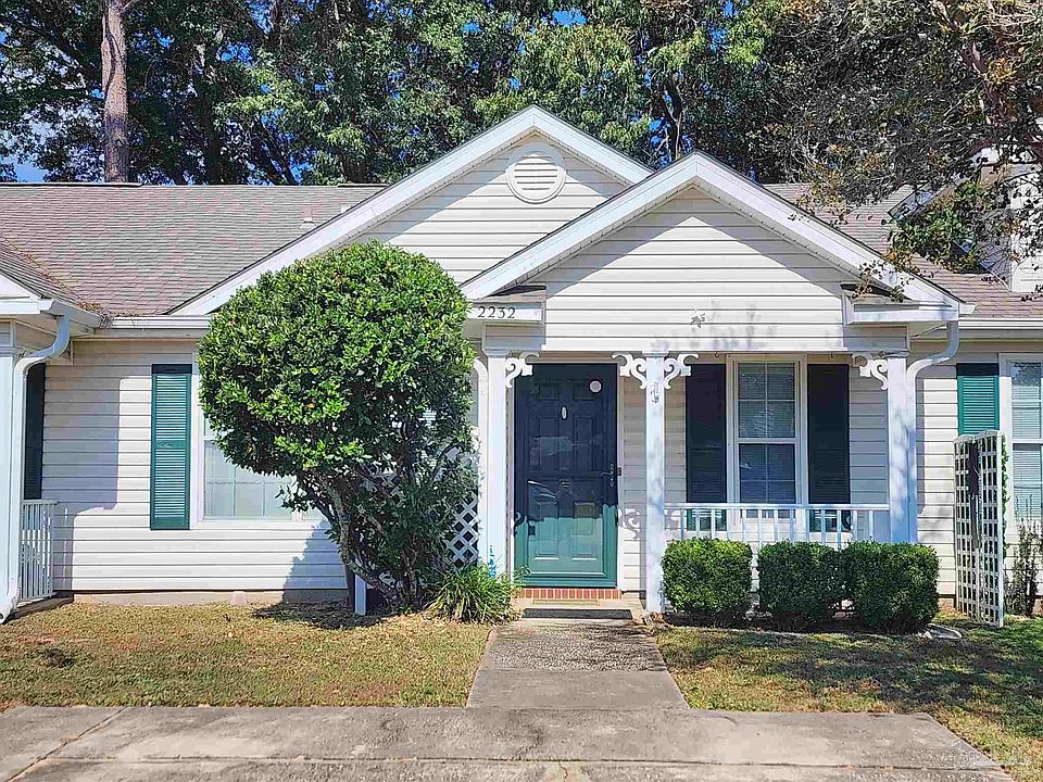 1st image of 2232 Trailwood Dr