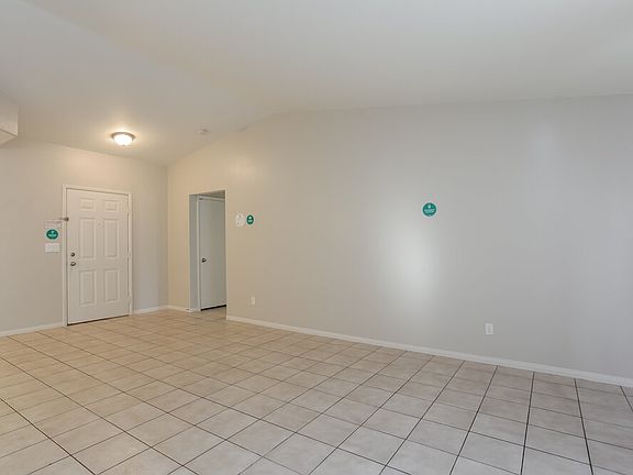 4th image of 477 Wright Way
