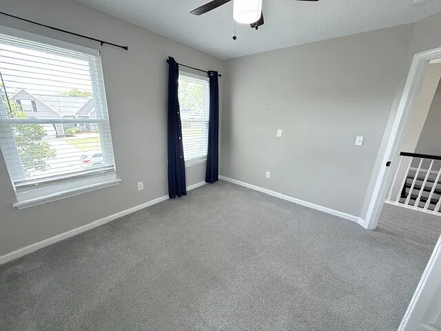 8 Melrose Ct — Photo 29