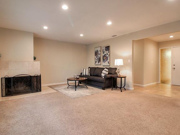 5th image of 1593 Waxwing Ave