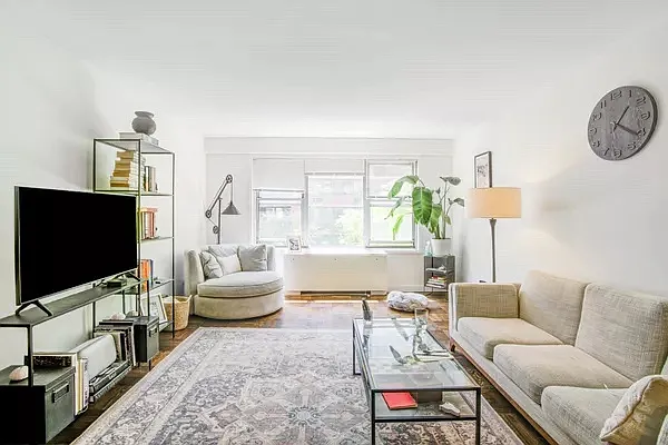 Rented by SP Brokerage Inc | media 1