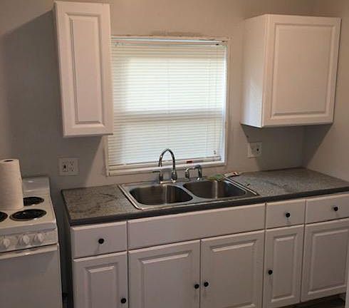 3rd image of 2216 Durham St #1/2