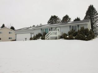 703 Abbey Ln, Viroqua, WI 54665