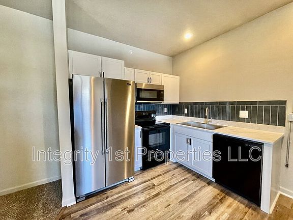 3rd image of 740 Wash Blvd #E