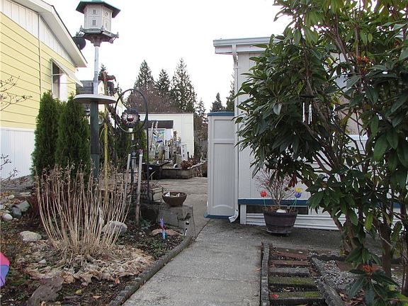 3rd image of 1316 91st Ave SE Unit 27