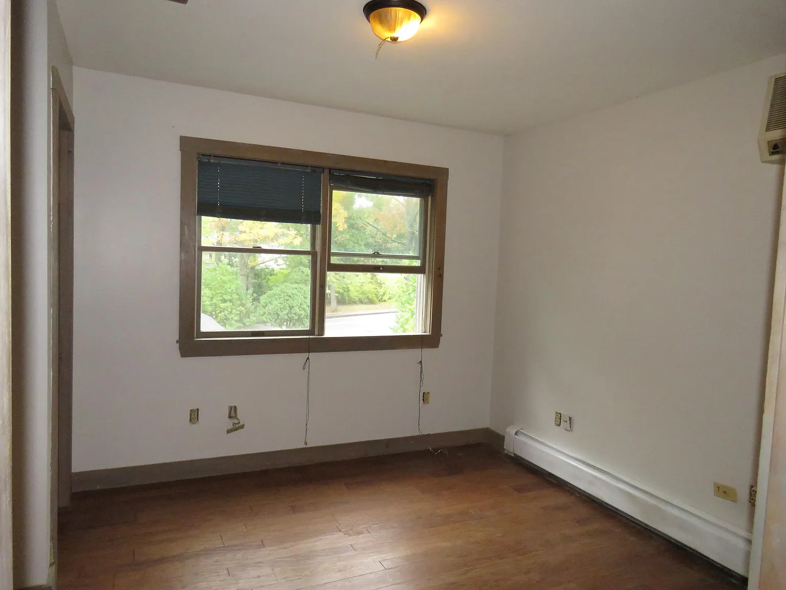 25 Falmouth Rd — Photo 4