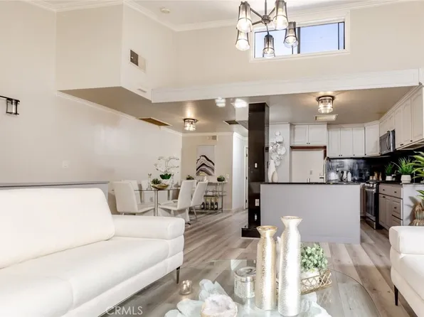 11107 Arminta St APT 2, Sun Valley, CA 91352