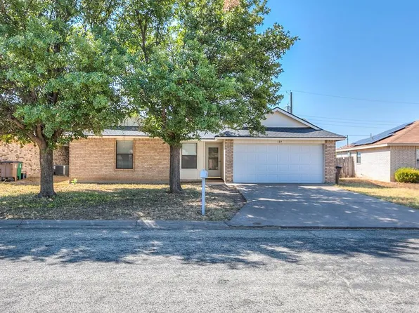 129 Crestwood Dr, San Angelo, TX 76903