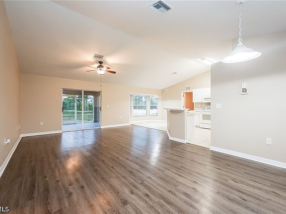 2nd image of 2705 Villa Ave S