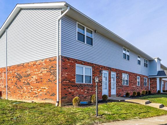 3rd image of 3863 Jodie Dr
