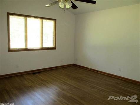 3rd image of 61 Flathead Dr