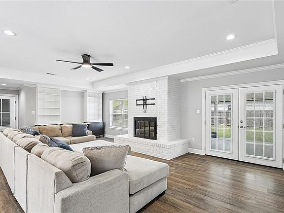 4th image of 1551 Labarre St