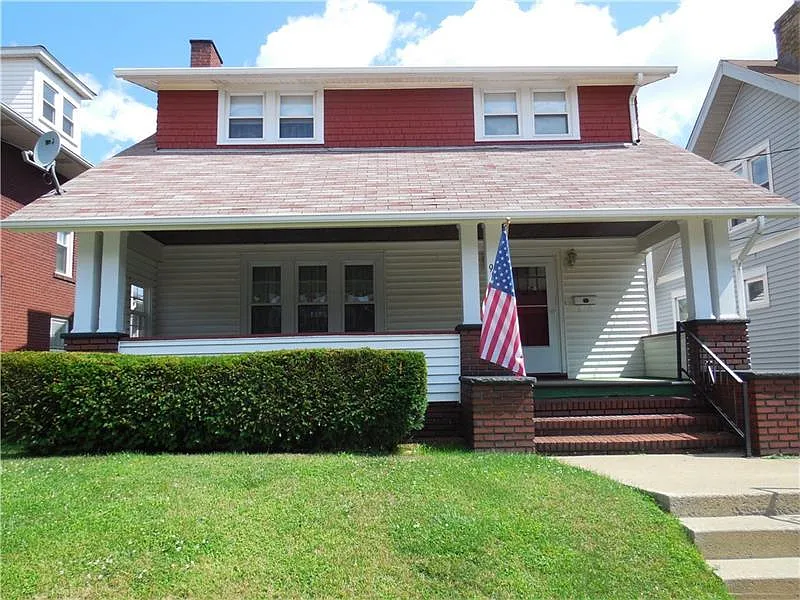 933 Indiana Ave photo 1