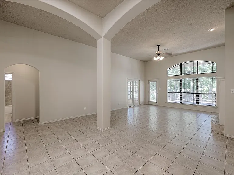 12460 Lyra Dr — Photo 24
