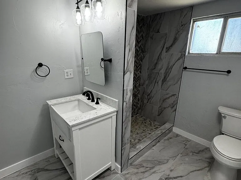 10277 N Loop Dr #B — Photo 5