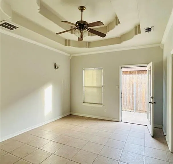 702 S Logan Dr #3 — Photo 4