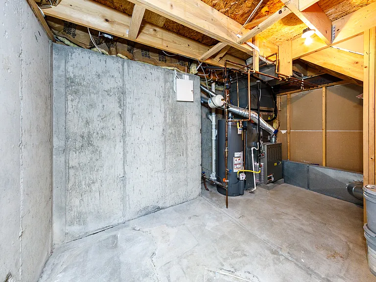 15210 Steinbeck Ln — Photo 27
