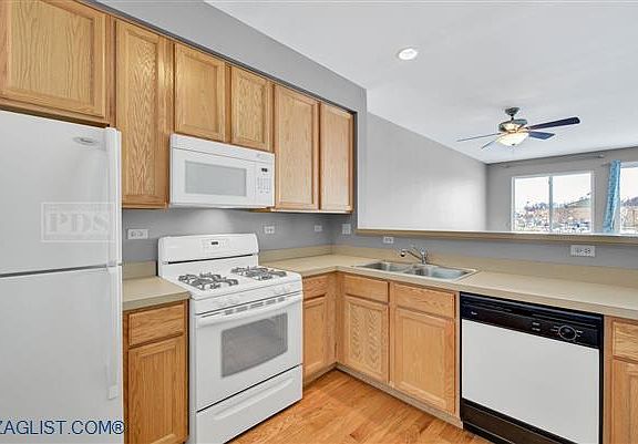 3rd image of 2823 Kentshire Ct